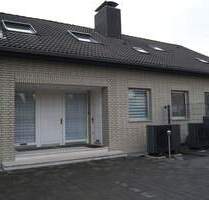 Modernisiertes Zweifamilienhaus mit separater Einliegerwohnung und Garage - Grevenbroich Südstadt