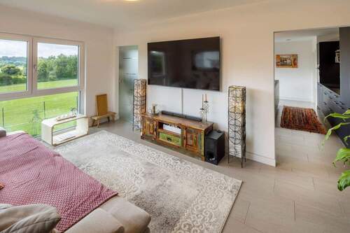 Ö Wohnzimmer Ergeschoss - 