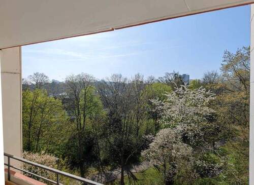 Ausblick im Frühling - Osterholz * hochwertig saniertes 2-Zimmer-Appartment mit tollem Ausblick