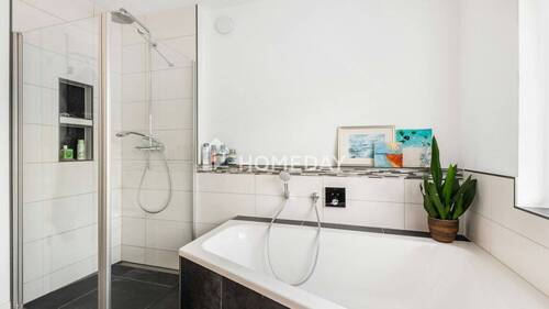 1. OG Badezimmer 2 - 