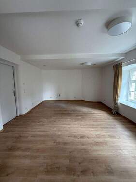 Bild 2 - 6 Zimmer Einfamilienhaus zur Miete in Burkhardtsdorf