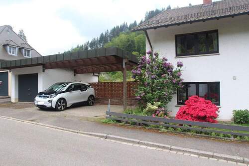 Carport und Garage - 