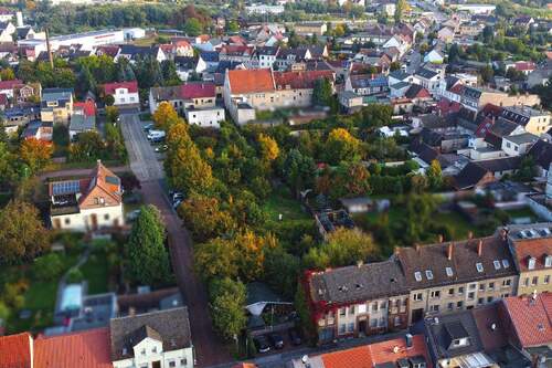 Luftaufnahme Frontansicht links - Grundstück zum Kaufen in Coswig