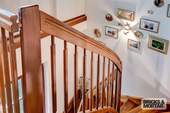 Treppe zum Obergeschoss - 
