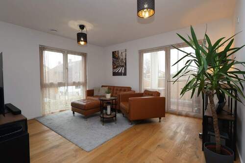 Wohnen - Moderne 2-Zimmerwohnung mit Einbauküche und Südloggia