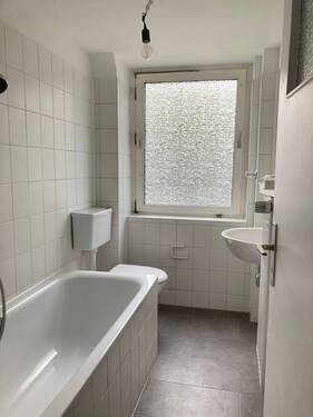 Badezimmer - Etagenwohnung mit 51,70 m&sup2; in Salzgitter zur Miete