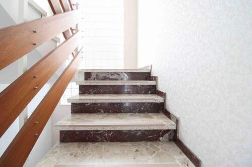 14 Hausflur - 