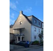 RESERVIERT! Doppelhaushälfte mit 3 Wohneinheiten in Dudweiler zu verkaufen! - Saarbrücken