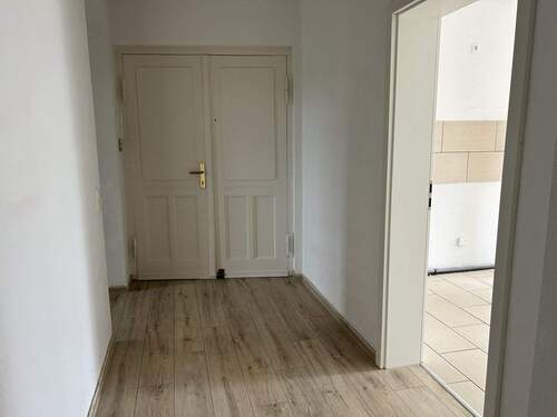 Eingangsbereich - 3 Zimmer Etagenwohnung in Halle