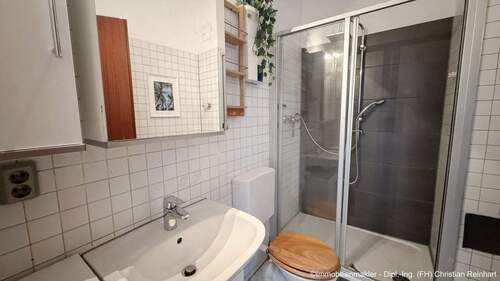 03 Bad mit Dusche.jpeg - 