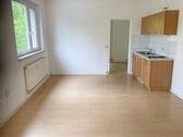 Wohnbereich - 2 Zimmer Etagenwohnung zur Miete in Hermsdorf
