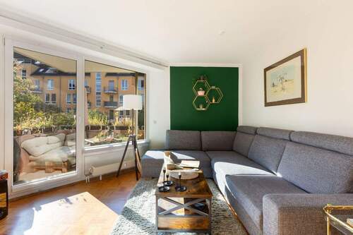 Wohnzimmer - Etagenwohnung mit 75,00 m&sup2; in Düsseldorf zum Kaufen