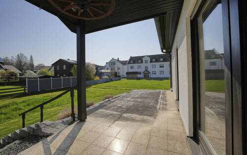 Terrasse - Bungalow mit 100,00 m&sup2; in Altdorf zum Kaufen