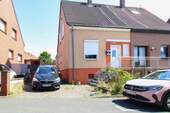 Wohnhaus - Gepflegtes Zuhause mit Garten, Terrasse und Stellplätzen - ideal für Paare oder Familien