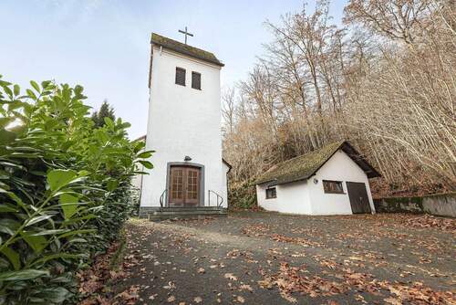 Kirchenliegenschaft mit Hoffläche - Märchenhaft verborgen: Kirchengebäude auf Erbpachtgrundstück mit Umnutzungspotenzial in Rummenohl