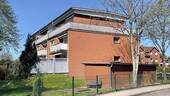 2 Die Hausansicht_1_DG Wohnung im Penthouse-Stil.j - 2 Zimmer Terrassenwohnung zum Kaufen in Winsen (Luhe)