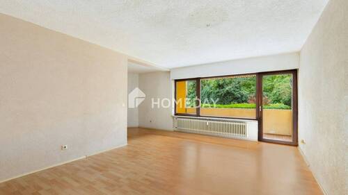 Wohnzimmer 1 - 3 Zimmer Etagenwohnung in Landau in der Pfalz