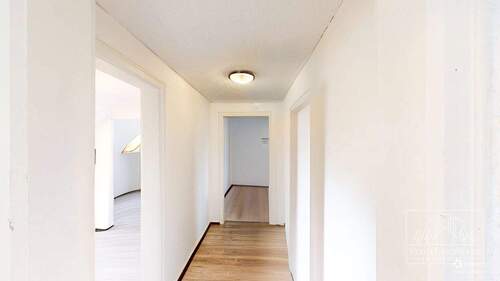 Flur - Etagenwohnung mit 65,00 m² in Pirmasens zur Miete