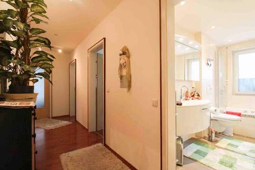 84893ef0-9cfc-4be3-9486-955ba6efbd0a - 