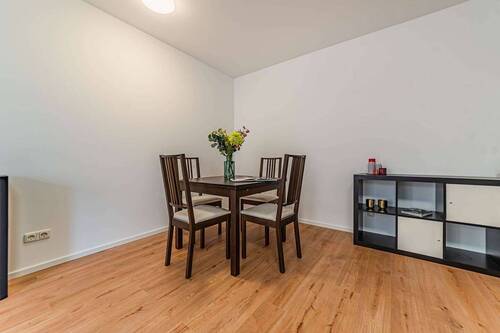 Wohnen - Etagenwohnung mit 63,00 m&sup2; in Frankfurt am Main zur Miete