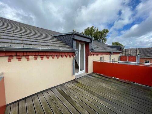 Terrasse.jpeg - Ländliche IDYLLE mit Weitblickterrasse und Vollbad