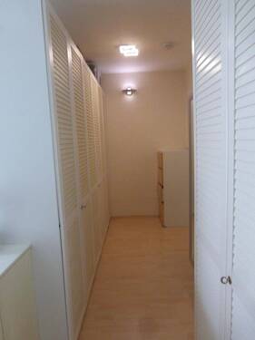 Zimmer 2 - 