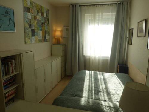 Zimmer 2 - 