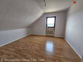 Zimmer 2 - Etagenwohnung mit 93,50 m² in Kenn zur Miete