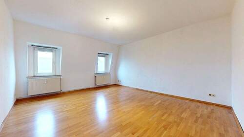 Wohn-/ Essbereich - 4 Zimmer Etagenwohnung zum Kaufen in Frankfurt am Main