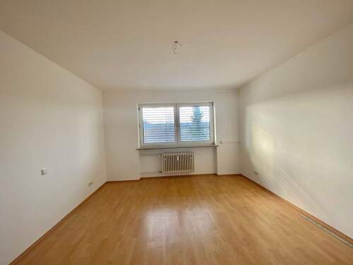 Zimmer 2 - Etagenwohnung mit 92,00 m&sup2; in Coburg zur Miete