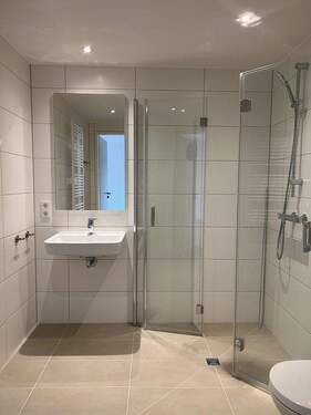 Badezimmer - Etagenwohnung mit 54,50 m&sup2; in Stockstadt am Main zur Miete