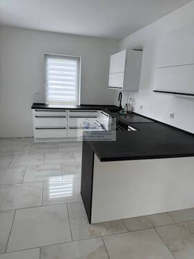 IMG_3598 Küche offen - Ruhig gelegene DHH mit ELW (Nach WEG getrennt) und guter Südausrichtung