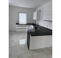 Ruhig gelegene DHH mit ELW (Nach WEG getrennt) und guter Südausrichtung - Bad Zwesten