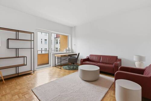 Zimmer 1 - Möblierte 2-Zimmer-Wohnung mit Balkon in Berlin Schöneberg