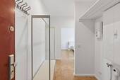Eingang / Flur - 2 Zimmer Etagenwohnung zur Miete in Berlin