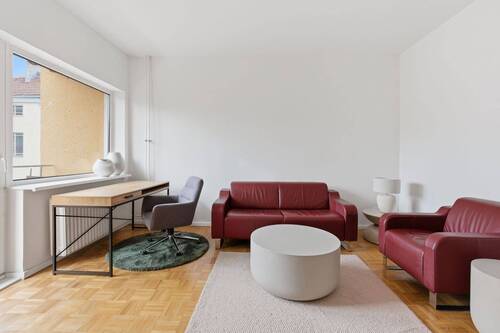 Zimmer 1 - 2 Zimmer Etagenwohnung in Berlin