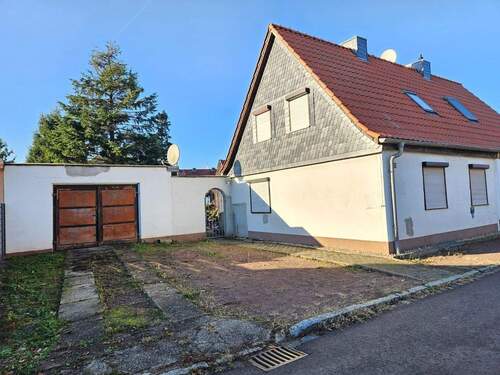 Hausansicht - Doppelhaushälfte in der Frohen Zukunft von Halle