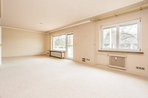 Wohnzimmer - 4 Zimmer Etagenwohnung zum Kaufen in Berlin