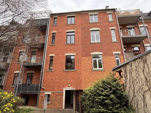 Rückansicht mit Hintereingang zum Hof - Etagenwohnung mit 51,00 m&sup2; in Plauen zum Kaufen