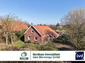 Bild1 - EBENERDIGES LANDHAUS MIT SCHEUNE IN SEHR RUHIGER LAGE MIT WEIDEBLICK.