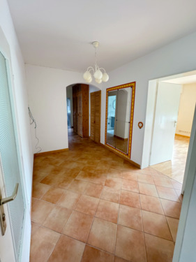 Diele/Flur - Etagenwohnung mit 122,50 m&sup2; in Böblingen zum Kaufen