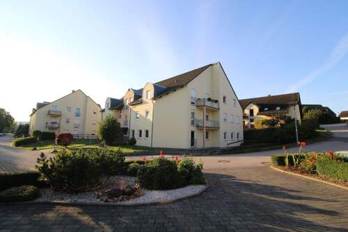Außenansicht - 2 Zimmer Etagenwohnung in Niederfrohna