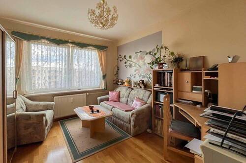 Zimmer 2 - 