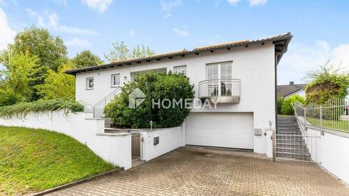 Außenansicht 1 - Exklusiver Bungalow mit Einliegerwohnung in Donaulage - Wohnen & Leben auf ca. 270 m²