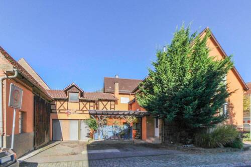 Stellplätze/Hoffläche - 