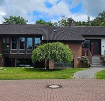 So schön kann Wohnen sein. Individuelles Wohnhaus mit Traumgrundstück-Wingst