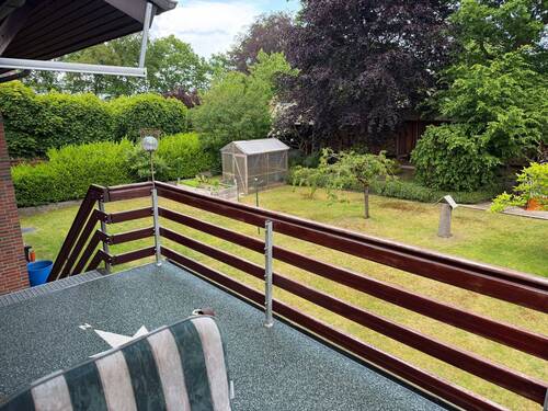 Balkon mit Außenaufgang - 