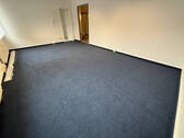 Zimmer 1 Büro 32 qm - 