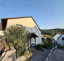 Lichtdurchflutete 3-Zimmer-Wohnung mit großem Wohn-Essbereich in Helsa