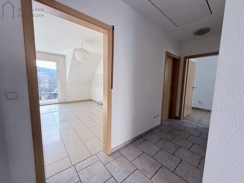 Flur - 3 Zimmer Etagenwohnung in Helsa